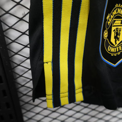 Manchester United 2025/26 Away Black Shorts – Player Edition