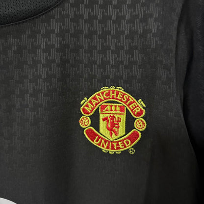 Manchester United 2003/04 Away Retro Jersey
