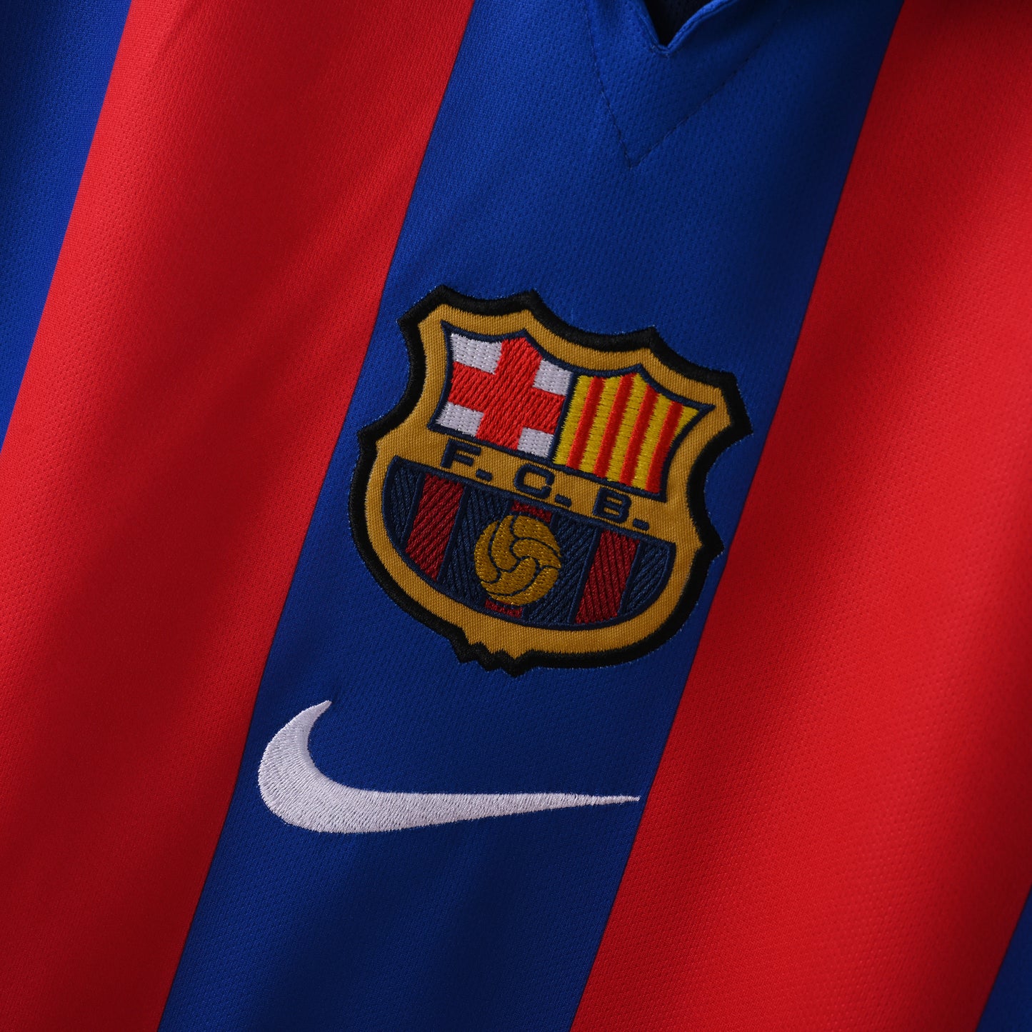 Barcelona 2001/02 Home Retro Jersey