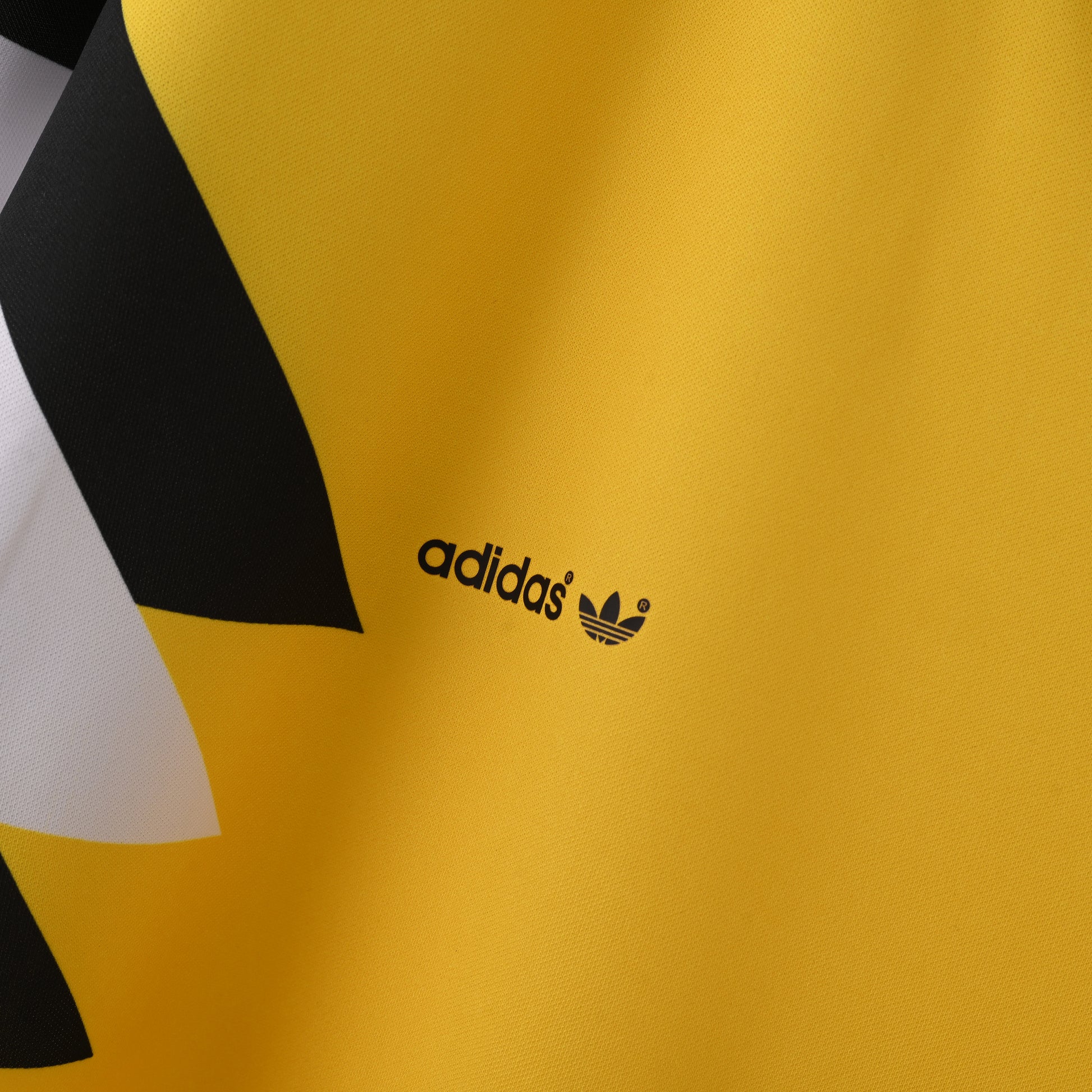 Borussia Dortmund 1996/97 Home Retro Jersey