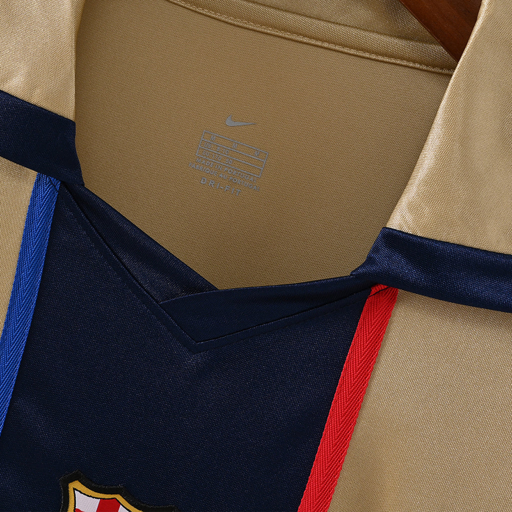 Barcelona 2001/02 Away Retro Jersey