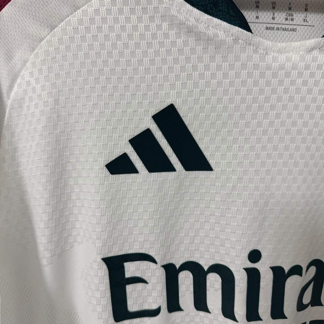 Real Madrid 2026/27 Home Long-Sleeve Jersey – Player Edition