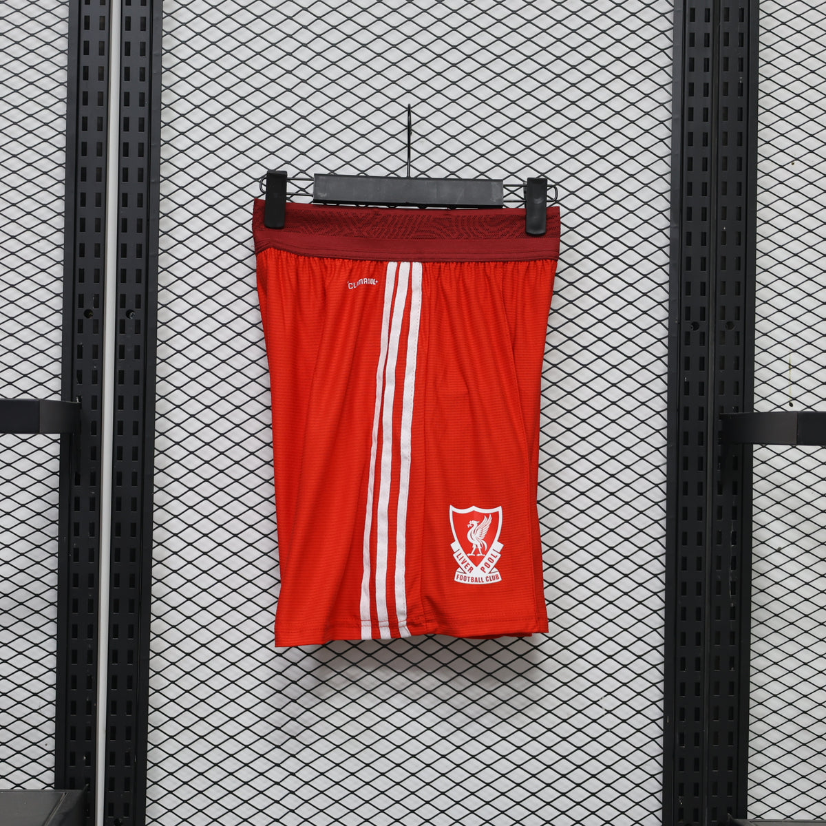 Liverpool 2026/27 Away Shorts – Player Edition