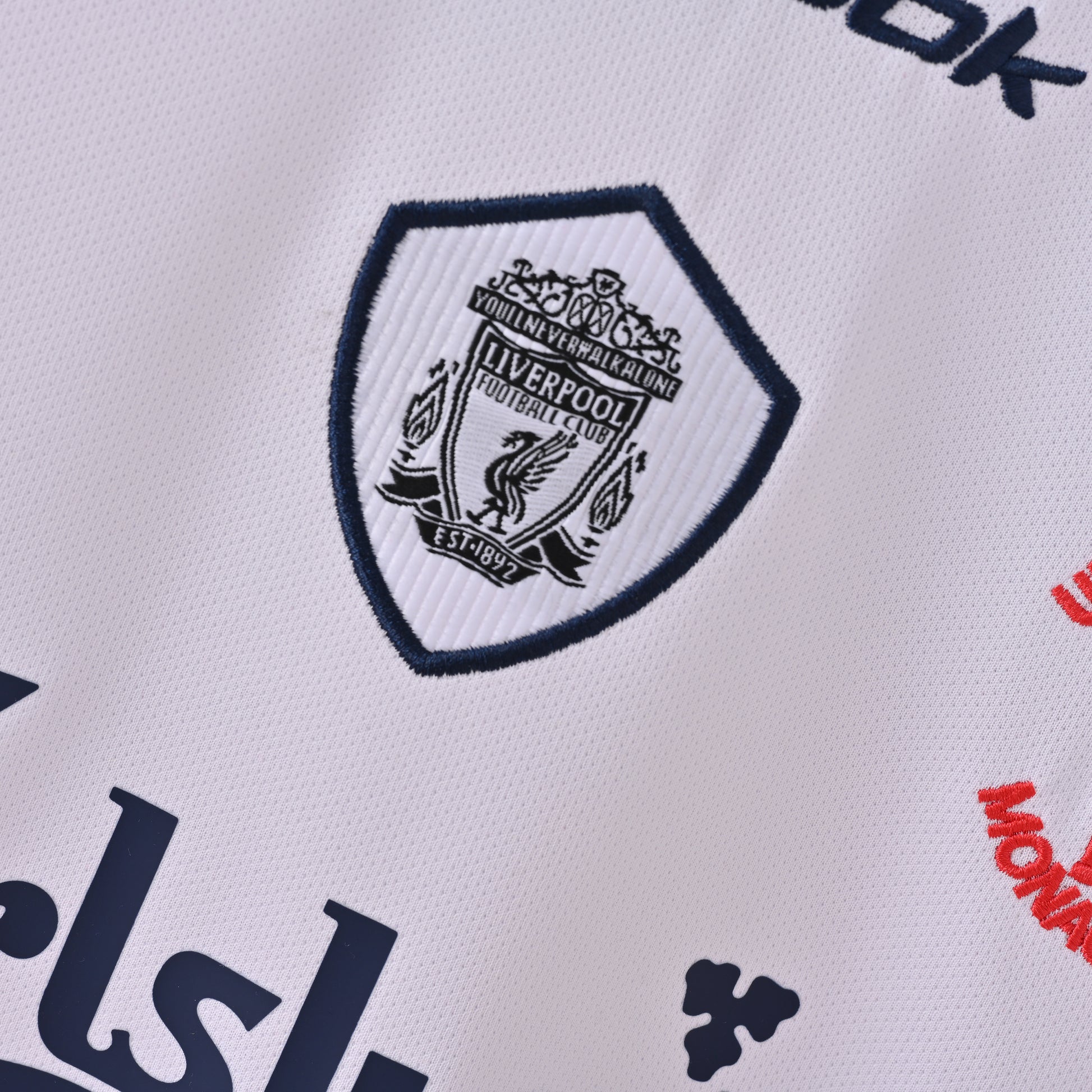 Liverpool 2001/02 Away Retro Jersey