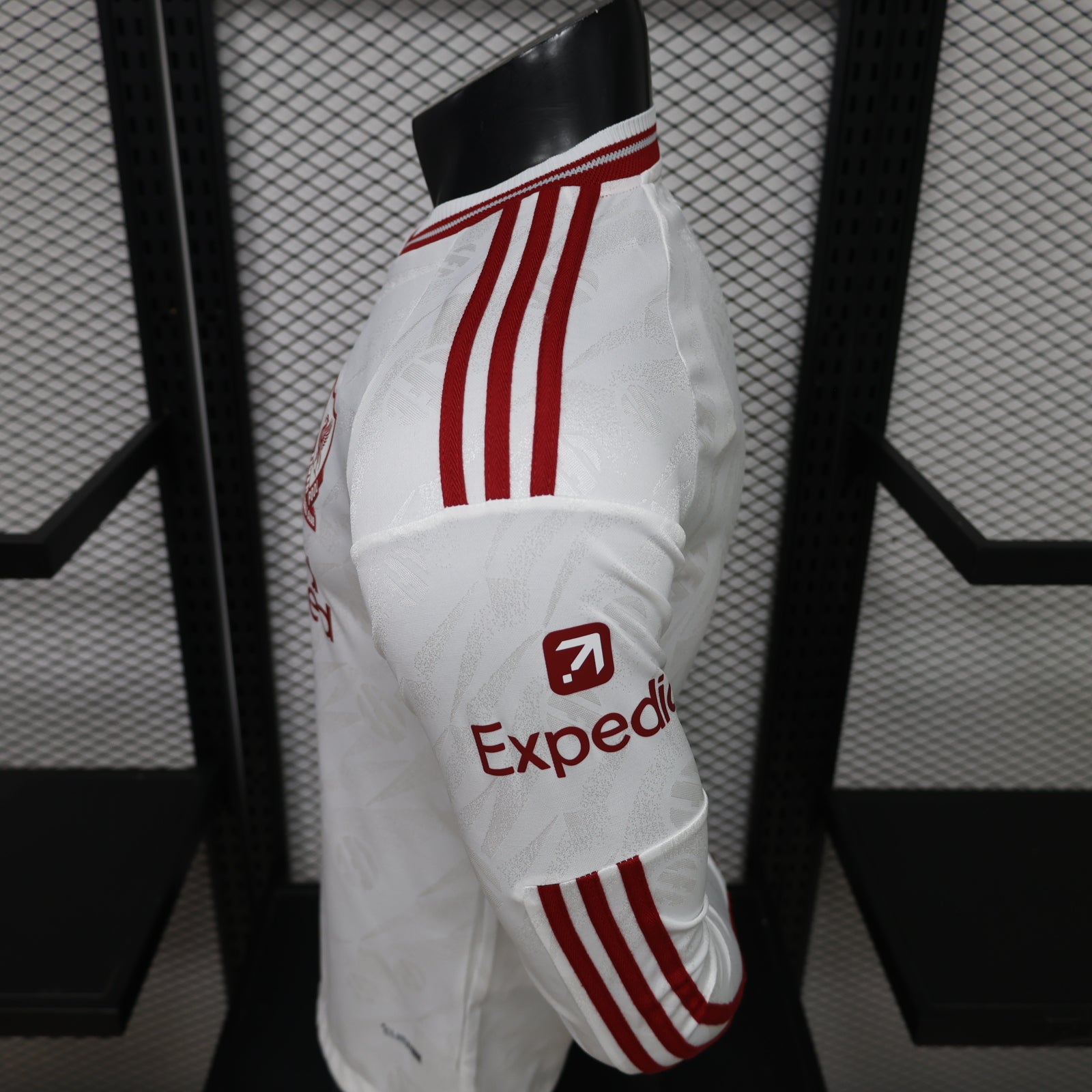 Liverpool 2026/27 Away Long-Sleeve Jersey – Player Edition