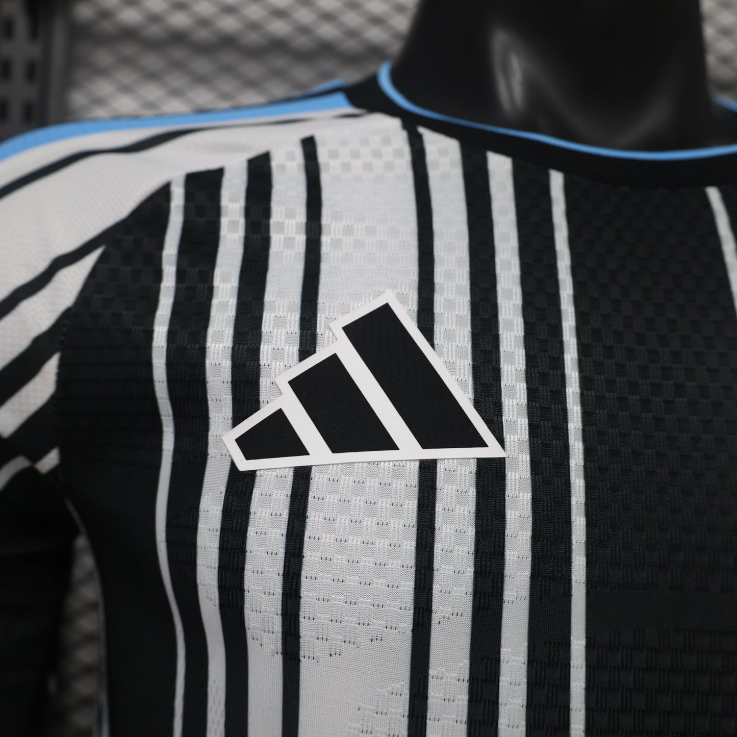 Newcastle United 2026/27 Home Long-Sleeve Jersey – Player Edition
