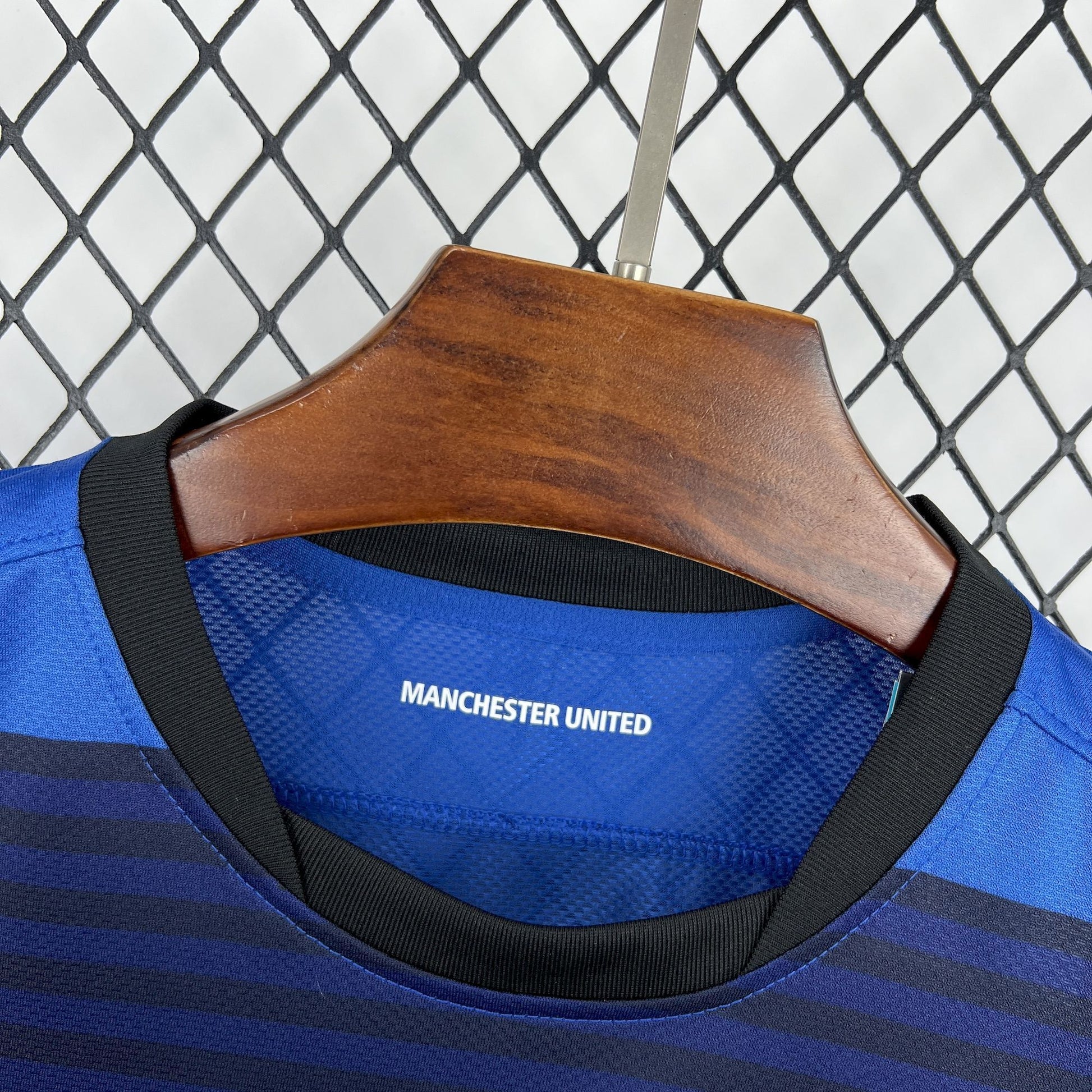 Manchester United 2011/13 Away Retro Jersey