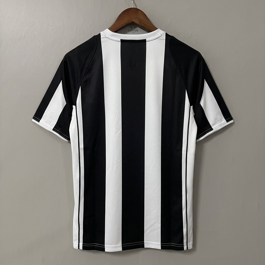 Juventus 2004/05 Home Retro Jersey