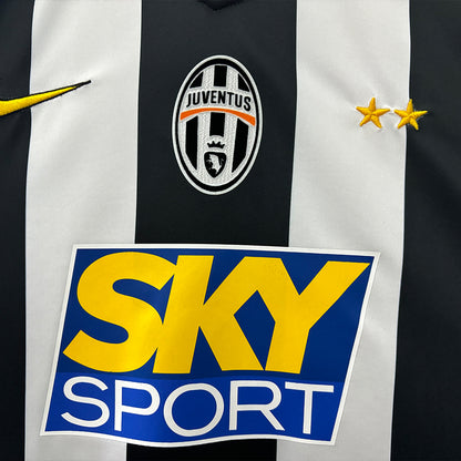 Juventus 2004/05 Home Retro Jersey