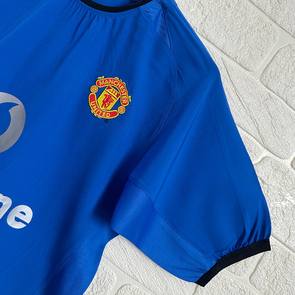 Manchester United 2002/03 Away Retro Jersey