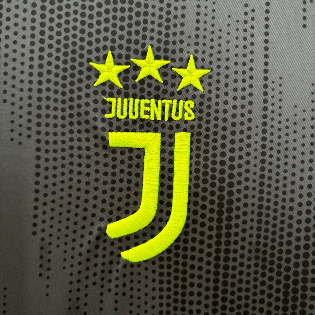 Juventus 2018/19 Away Retro Jersey