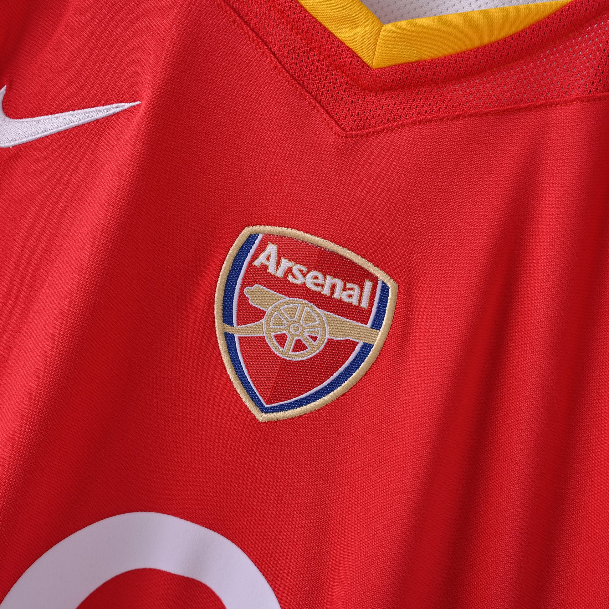 Arsenal 2004/05 Home Retro Jersey