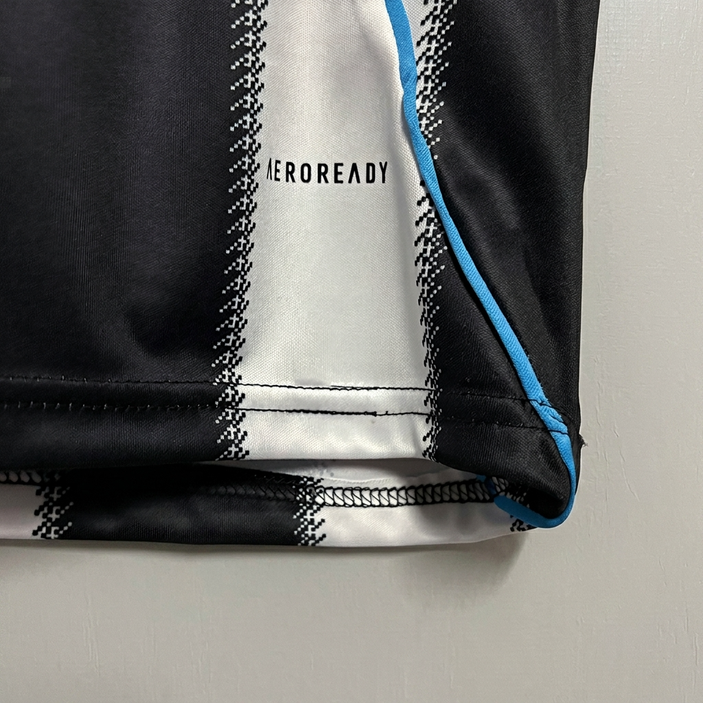 Newcastle United 2025/26 Home Jersey